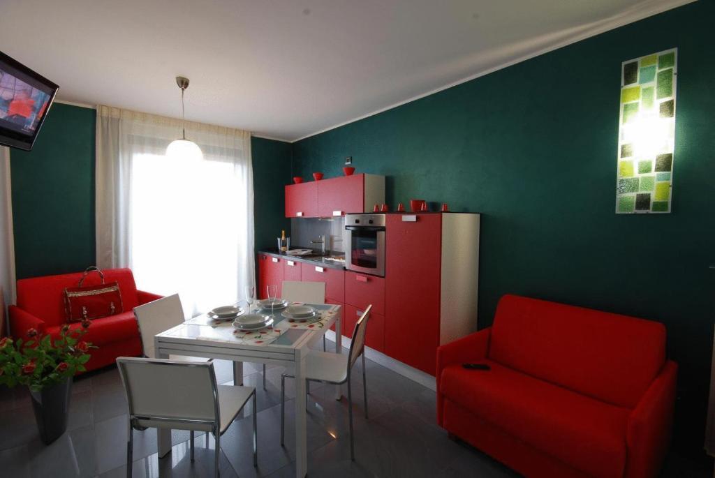 Olympus Aparthotel 4*